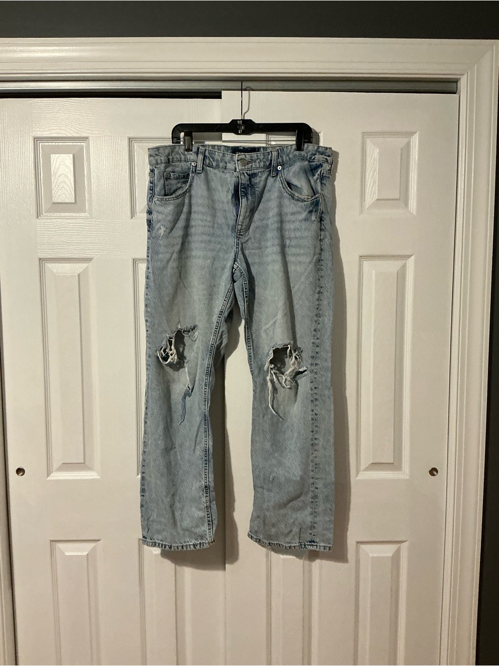 Light Blue Distressed Womenβs Jeans